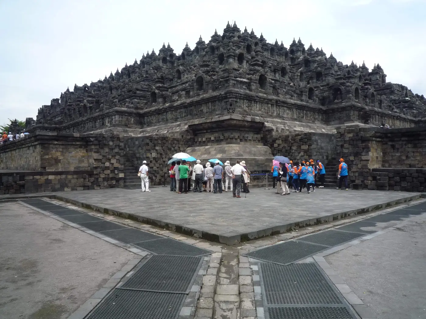 Borobudur symmetry