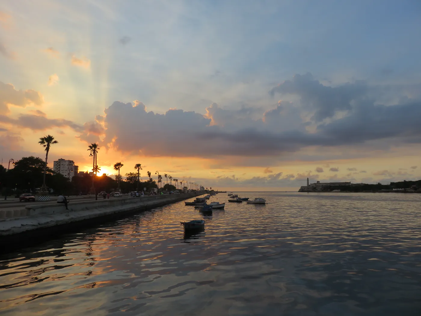 Sunset over the harbour mouth, El Morro on the right