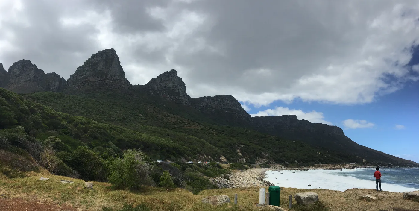 The coast road under the Twelve Apostles