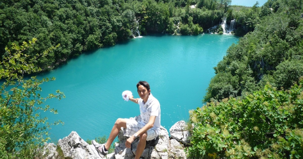 Spencer Li above the turquoise lake at Plitvice, Croatia