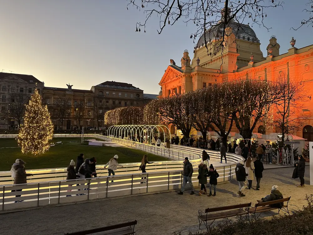 The Art Pavilion at dusk, Advent lights and a tree